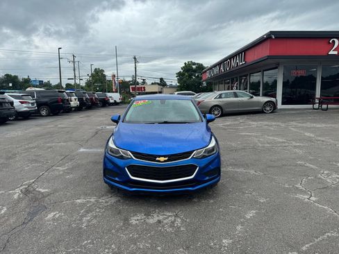 Used 2016 Chevrolet Cruze LT FWD image 8