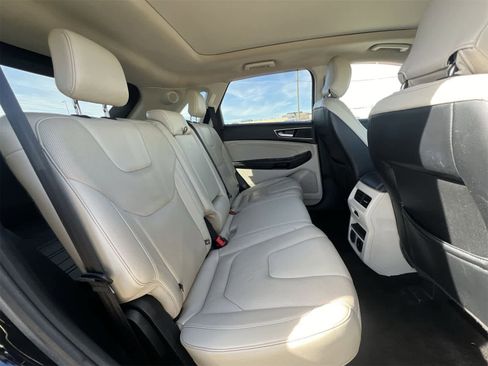 Used 2018 Ford Edge Titanium w/ Canadian Touring Package image 20