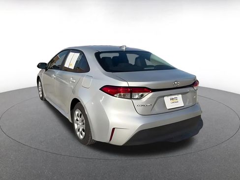 Used 2025 Toyota Corolla LE image 11