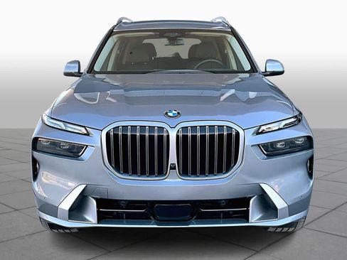 Used 2025 BMW X7 xDrive40i image 3