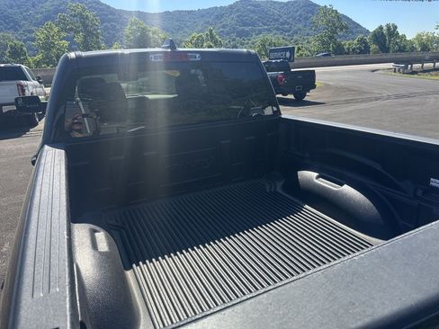 Used 2024 RAM 1500 Laramie RWD image 7