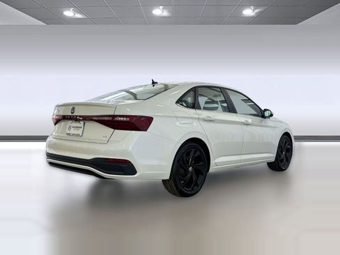 New 2026 Volkswagen Jetta SE FWD image 9