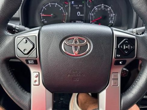Used 2024 Toyota 4Runner SR5 AWD/4WD image 8