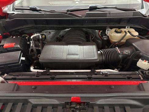 Used 2019 Chevrolet Silverado 1500 Custom Trail Boss w/ Custom Convenience Package AWD/4WD image 10