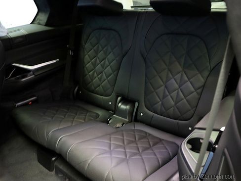 Used 2026 BMW X7 xDrive40i w/ M Sport Package image 13