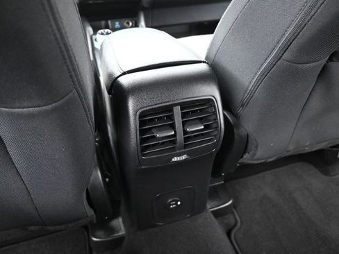 Certified 2022 Ford Escape SE w/ Cold Weather Package AWD/4WD image 20