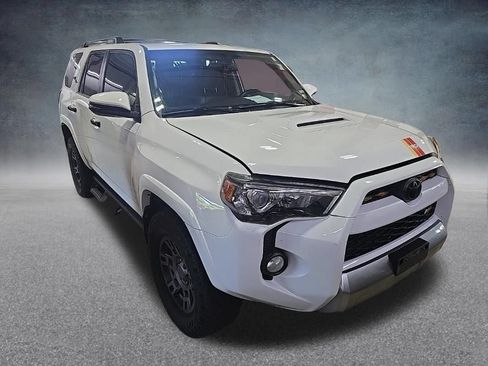 Used 2019 Toyota 4Runner TRD Off-Road Premium AWD/4WD image 2