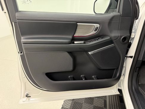 New 2026 Ford Expedition Platinum w/ Driver's Package image 13