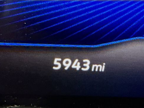 Used 2025 Volkswagen Jetta SE image 4