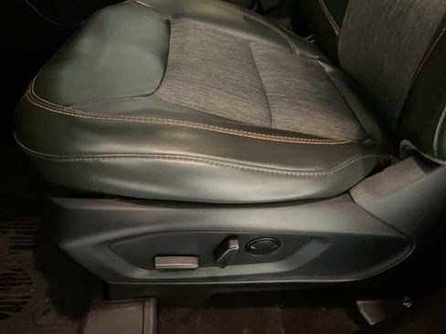 Used 2021 Ford Explorer Timberline image 12