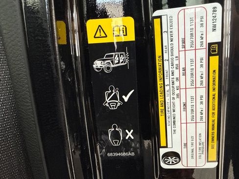 Used 2022 Jeep Wrangler Unlimited Sport AWD/4WD image 57