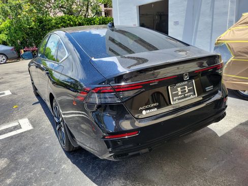 Certified 2023 Honda Accord Touring image 4