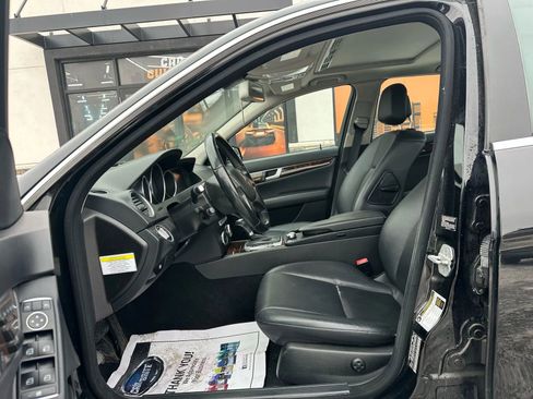 Used 2014 Mercedes-Benz C 300 4MATIC Sedan image 6
