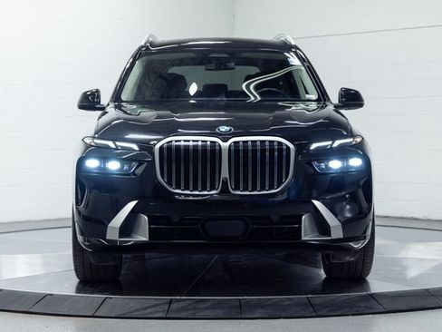 Used 2025 BMW X7 xDrive40i AWD/4WD image 5