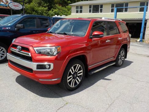 Used 2016 Toyota 4Runner Limited AWD/4WD image 2