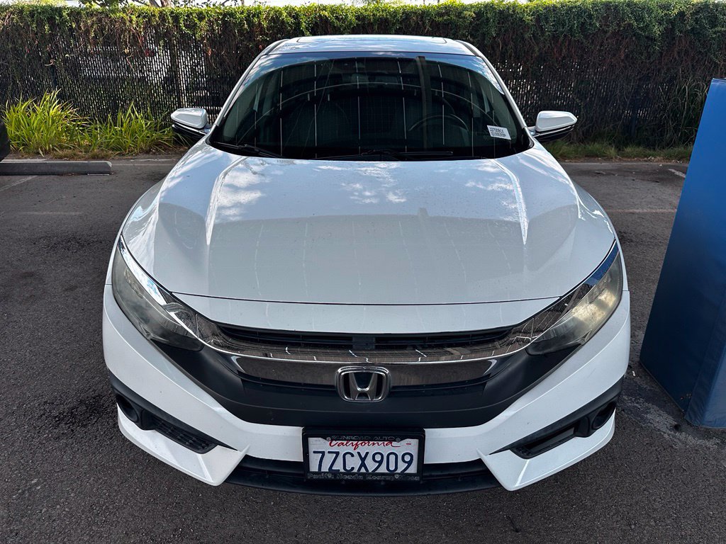 Used 2017 Honda Civic Touring image 2