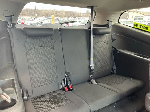 Used 2011 Chevrolet Traverse LT w/ Personal Connectivity Package image 13