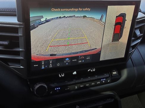 Used 2026 Toyota Tundra Platinum AWD/4WD image 29