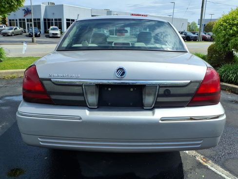 Used 2010 Mercury Grand Marquis LS RWD image 5