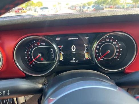 Certified 2022 Jeep Gladiator Rubicon w/ Cold Weather Group AWD/4WD image 57