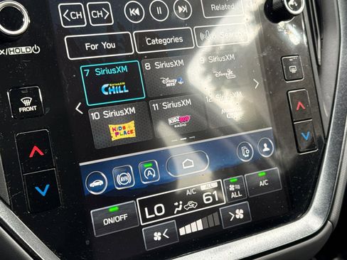 Certified 2025 Subaru Crosstrek 2.5i Limited w/ Crosstrek Mirror Package image 24