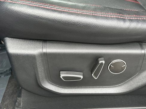 Used 2019 Ford Expedition Limited w/ Equipment Group 303A image 17