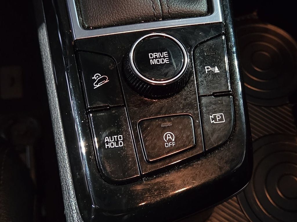 Used 2024 Kia Sportage EX FWD image 23