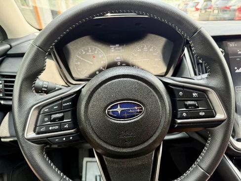 Used 2025 Subaru Outback Premium AWD/4WD image 37