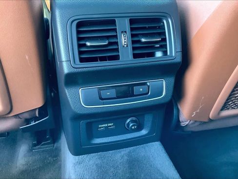 Used 2021 Audi Q5 Premium Plus w/ Premium Plus Package image 34