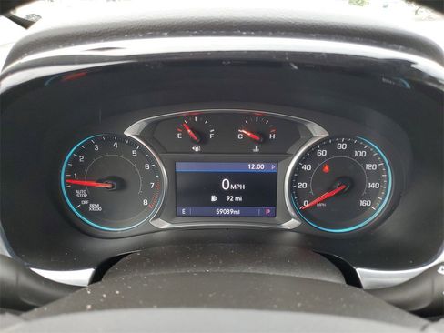 Used 2020 Chevrolet Traverse LT image 24