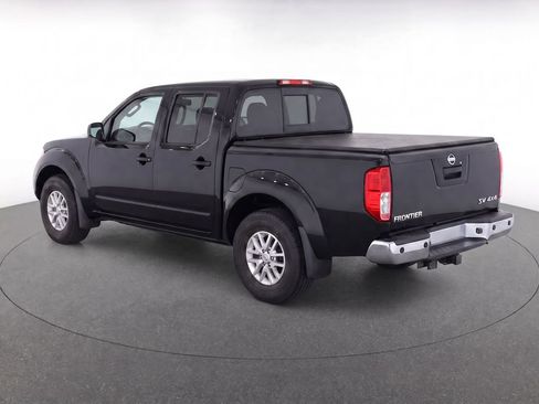Used 2018 Nissan Frontier SV w/ Value Truck Package AWD/4WD image 3