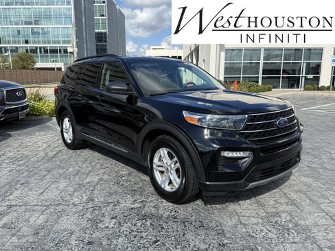 Used 2023 Ford Explorer XLT w/ Equipment Group 202A image 1