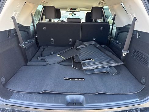 New 2026 Nissan Pathfinder SV image 12