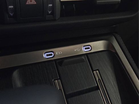 Used 2025 Lexus GX 550 image 21