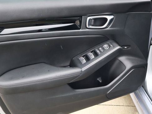 Used 2025 Honda Civic Sport image 15