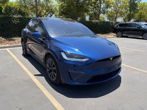 Used 2023 Tesla Model X AWD/4WD image 1