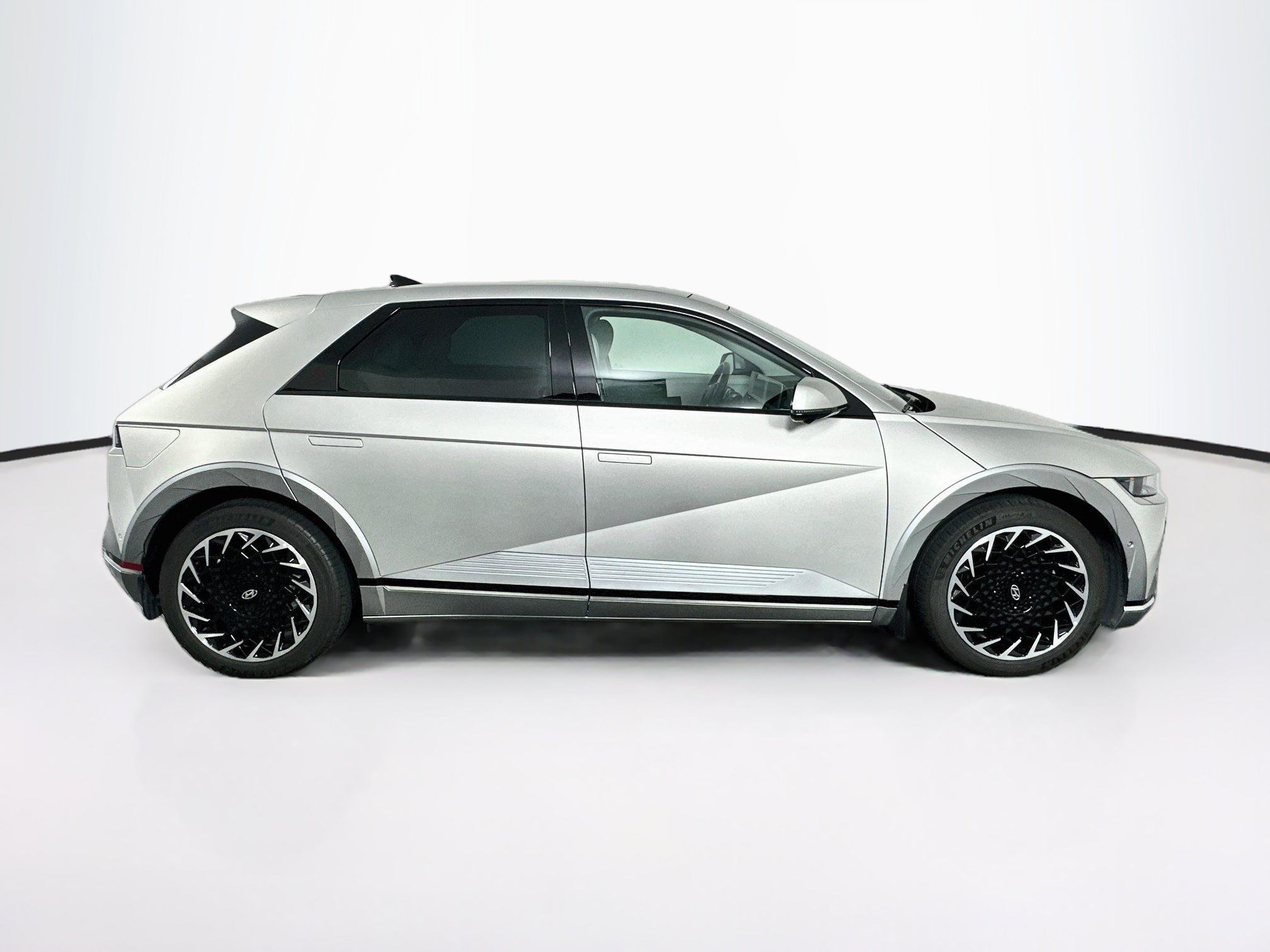 Used 2024 Hyundai Ioniq 5 Limited AWD/4WD image 10