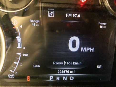 Used 2014 RAM 1500 Outdoorsman image 13