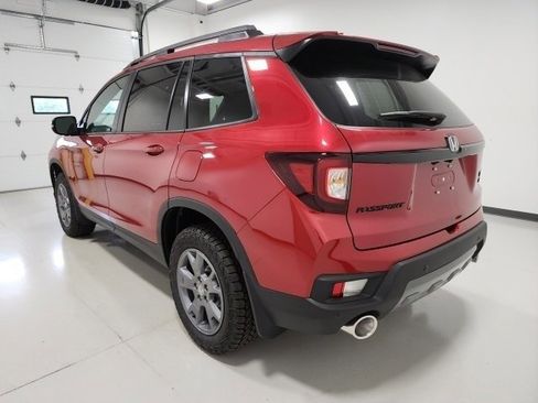Used 2025 Honda Passport TrailSport image 5