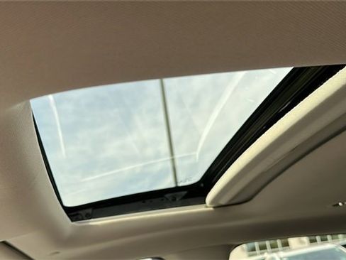 Used 2025 Honda HR-V EX-L image 11