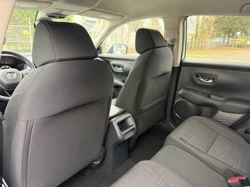 New 2026 Honda HR-V LX image 30