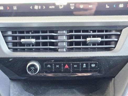 Used 2025 Ford Explorer ST-Line w/ ST-Line Street Pack AWD/4WD image 24