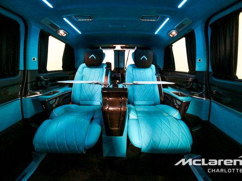 Used 2023 Mercedes-Benz Metris Passenger image 23