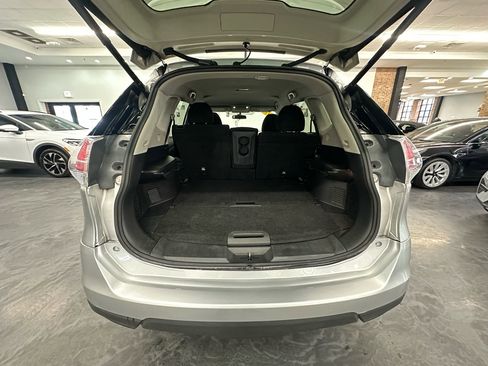 Used 2015 Nissan Rogue SV w/ SV Premium Package image 19