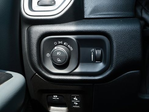 Used 2022 RAM 1500 Big Horn RWD image 15