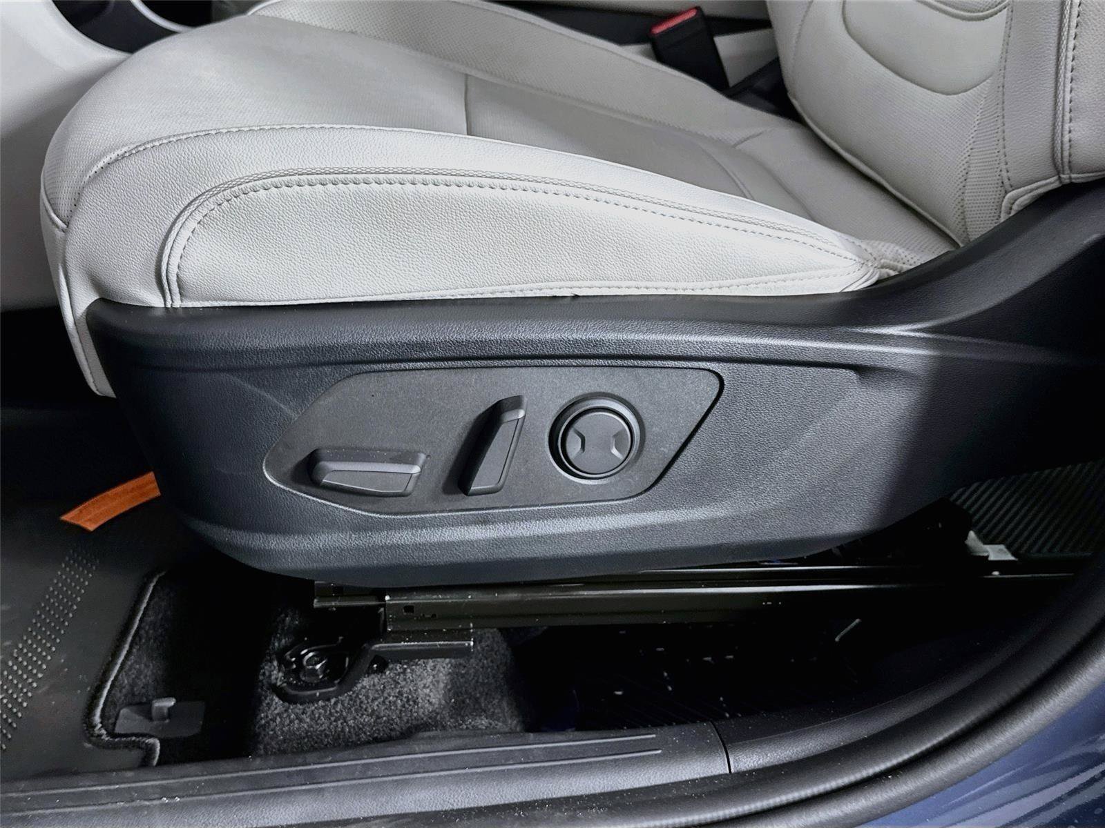 New 2026 Hyundai Tucson Limited FWD image 22