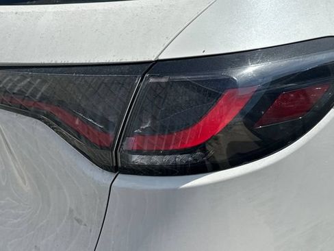 Used 2023 Honda HR-V LX image 7