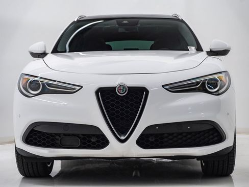Used 2018 Alfa Romeo Stelvio Ti AWD/4WD image 6