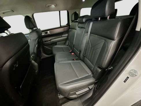 Used 2025 Hyundai Santa Fe SEL AWD/4WD image 28