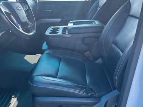 Used 2018 Chevrolet Silverado 1500 LT w/ Texas Edition AWD/4WD image 12